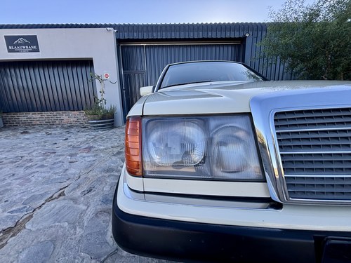 1992 Mercedes-Benz 300TD W124 till salu (bild 78 av 138)