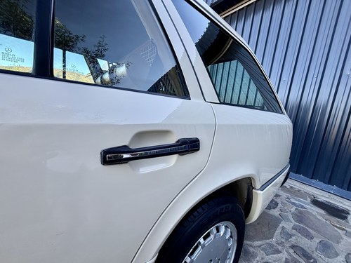 1992 Mercedes-Benz 300TD W124 till salu (bild 95 av 138)