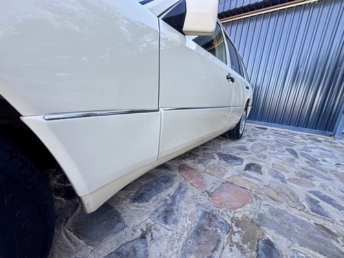 1992 Mercedes-Benz 300TD W124 till salu (bild 98 av 138)