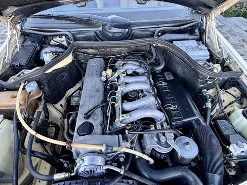 1992 Mercedes-Benz 300TD W124 till salu (bild 111 av 138)