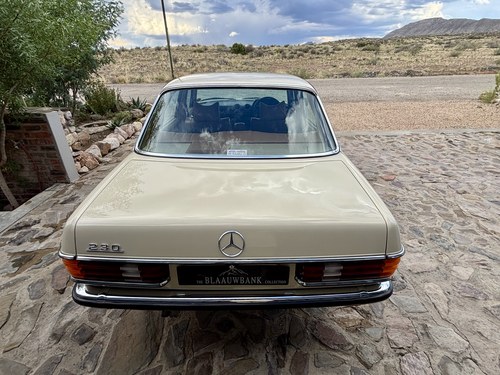 1976 Mercedes-Benz 230 W123 till salu (bild 11 av 136)