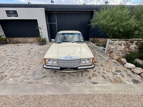 1976 Mercedes-Benz 230 W123 till salu (bild 21 av 136)