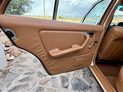 1976 Mercedes-Benz 230 W123 till salu (bild 28 av 136)