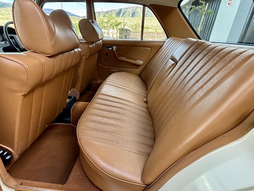 1976 Mercedes-Benz 230 W123 till salu (bild 29 av 136)