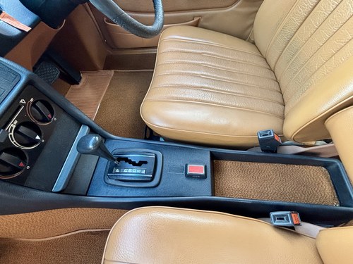 1976 Mercedes-Benz 230 W123 till salu (bild 40 av 136)