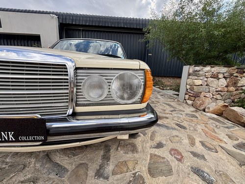 1976 Mercedes-Benz 230 W123 till salu (bild 73 av 136)
