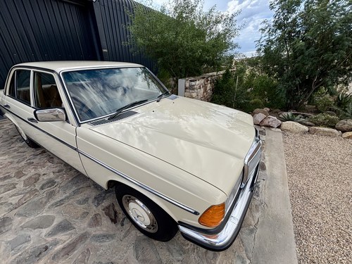 1976 Mercedes-Benz 230 W123 till salu (bild 77 av 136)