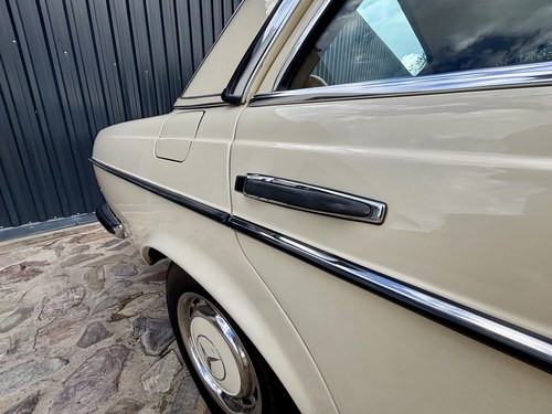 1976 Mercedes-Benz 230 W123 till salu (bild 83 av 136)