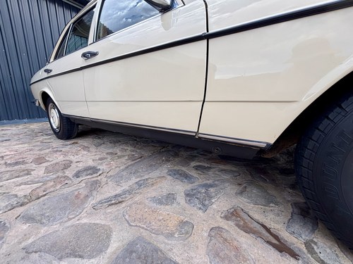 1976 Mercedes-Benz 230 W123 till salu (bild 85 av 136)