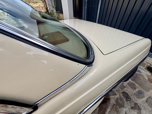 1976 Mercedes-Benz 230 W123 till salu (bild 101 av 136)