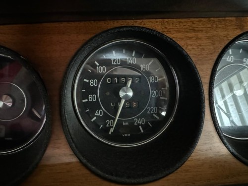 1973 BMW 3.0 CS E9 - Nut and Bolt restoration For Sale (picture 16 of 83)