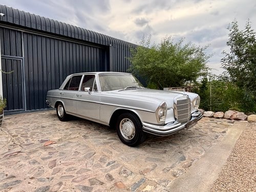 1971 Mercedes-Benz 280S Auto W108 For Sale (picture 2 of 132)