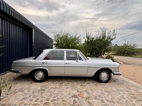 1971 Mercedes-Benz 280S Auto W108 For Sale (picture 6 of 132)