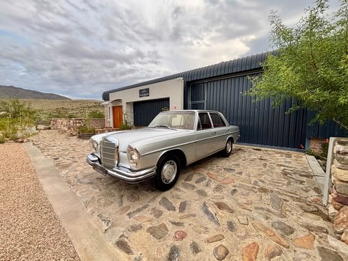 1971 Mercedes-Benz 280S Auto W108 For Sale (picture 17 of 132)