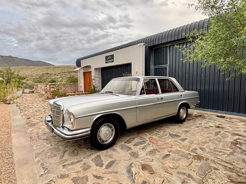1971 Mercedes-Benz 280S Auto W108 For Sale (picture 20 of 132)