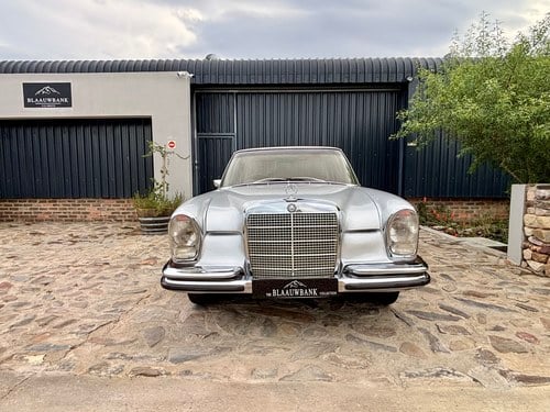 1971 Mercedes-Benz 280S Auto W108 For Sale (picture 22 of 132)