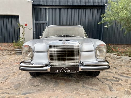 1971 Mercedes-Benz 280S Auto W108 For Sale (picture 24 of 132)
