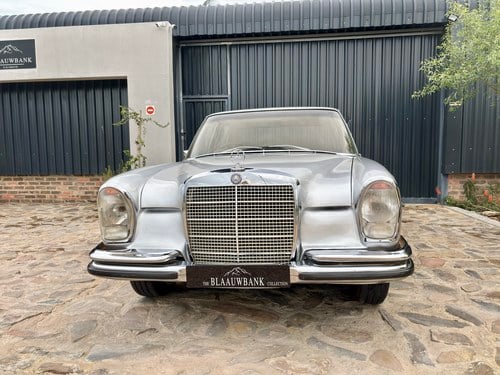 1971 Mercedes-Benz 280S Auto W108 For Sale (picture 25 of 132)