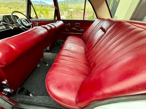 1971 Mercedes-Benz 280S Auto W108 For Sale (picture 32 of 132)