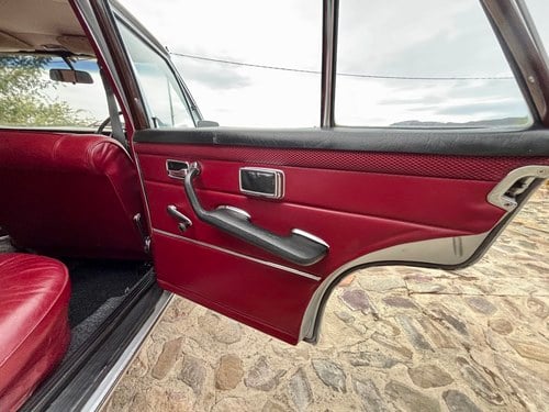 1971 Mercedes-Benz 280S Auto W108 For Sale (picture 37 of 132)