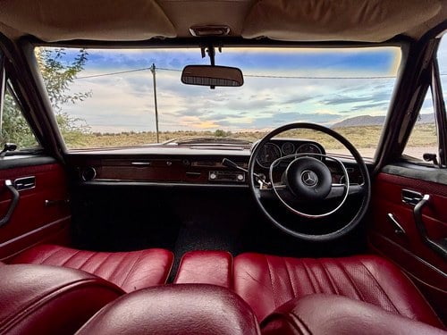 1971 Mercedes-Benz 280S Auto W108 For Sale (picture 44 of 132)