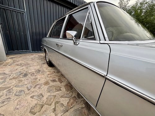 1971 Mercedes-Benz 280S Auto W108 For Sale (picture 80 of 132)