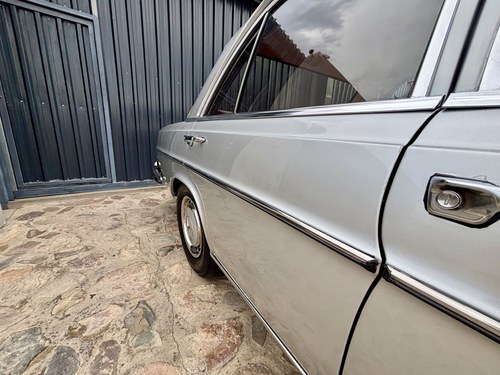1971 Mercedes-Benz 280S Auto W108 For Sale (picture 82 of 132)