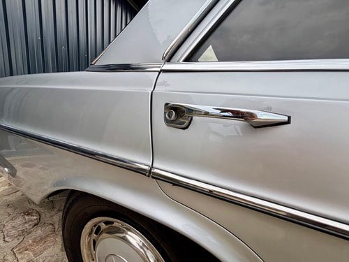 1971 Mercedes-Benz 280S Auto W108 For Sale (picture 83 of 132)