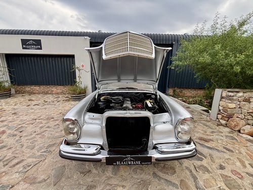 1971 Mercedes-Benz 280S Auto W108 For Sale (picture 107 of 132)