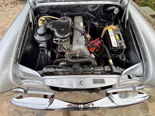 1971 Mercedes-Benz 280S Auto W108 For Sale (picture 113 of 132)