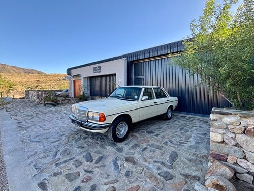 1985 Mercedes-Benz 280E Auto W123 For Sale (picture 12 of 134)