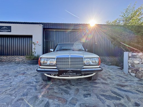 1985 Mercedes-Benz 280E Auto W123 For Sale (picture 16 of 134)