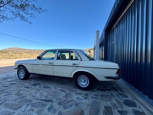 1985 Mercedes-Benz 280E Auto W123 For Sale (picture 18 of 134)