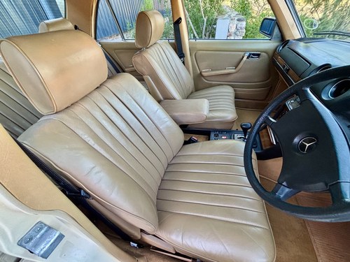 1985 Mercedes-Benz 280E Auto W123 For Sale (picture 43 of 134)