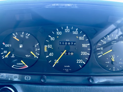 1985 Mercedes-Benz 280E Auto W123 For Sale (picture 55 of 134)