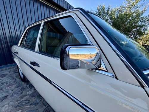 1985 Mercedes-Benz 280E Auto W123 For Sale (picture 72 of 134)