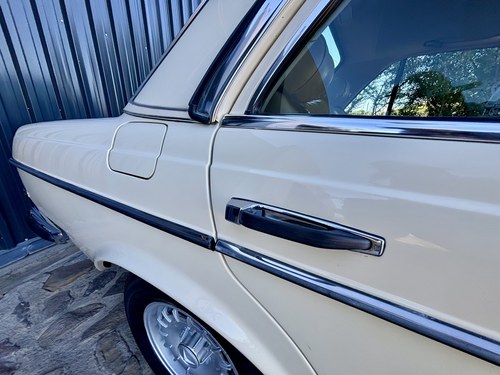 1985 Mercedes-Benz 280E Auto W123 For Sale (picture 76 of 134)