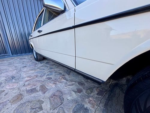 1985 Mercedes-Benz 280E Auto W123 For Sale (picture 77 of 134)
