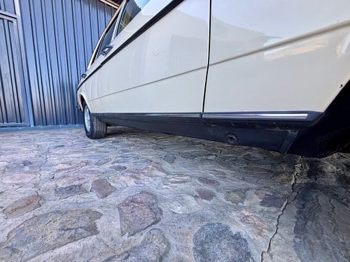 1985 Mercedes-Benz 280E Auto W123 For Sale (picture 78 of 134)