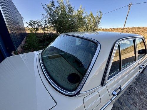 1985 Mercedes-Benz 280E Auto W123 For Sale (picture 82 of 134)