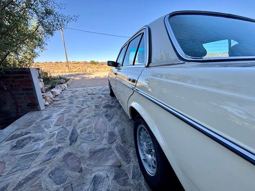 1985 Mercedes-Benz 280E Auto W123 For Sale (picture 87 of 134)