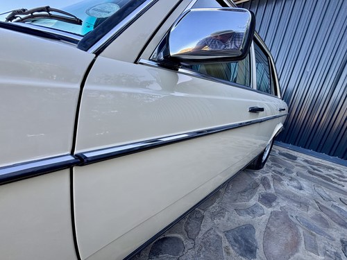 1985 Mercedes-Benz 280E Auto W123 For Sale (picture 91 of 134)