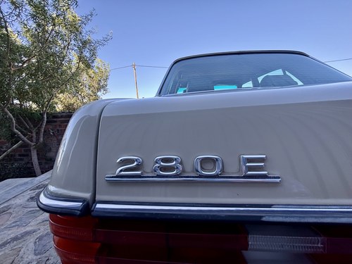 1985 Mercedes-Benz 280E Auto W123 For Sale (picture 100 of 134)