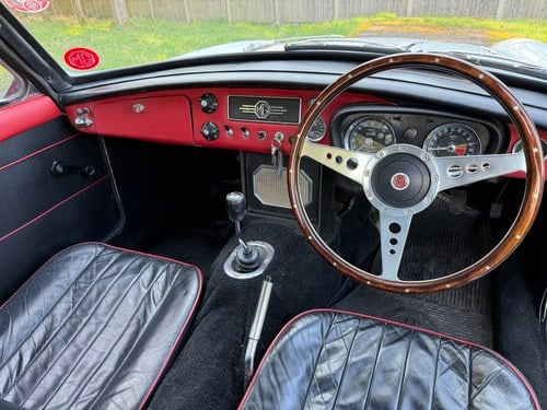 1967 MG MGB GT For Sale (picture 11 of 49)