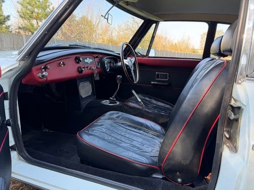 1967 MG MGB GT For Sale (picture 12 of 49)