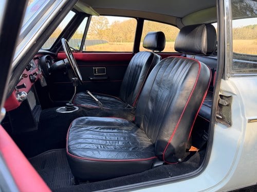 1967 MG MGB GT For Sale (picture 14 of 49)
