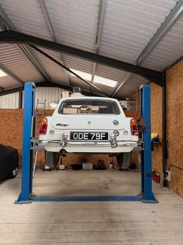 1967 MG MGB GT For Sale (picture 21 of 49)