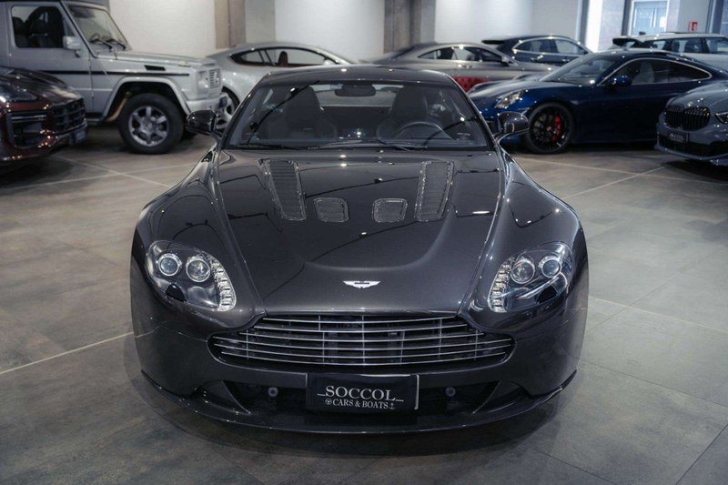 2011 Aston Martin Vantage - 2 2011 Aston Martin Vantage - 2