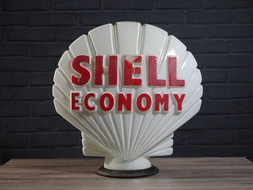 Shell Economy original 1960's glass globe In vendita all'asta