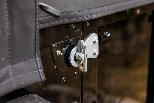 2008 Land Rover Defender 90 SVX Soft-Top zum Verkauf (Bild 74 von 89)